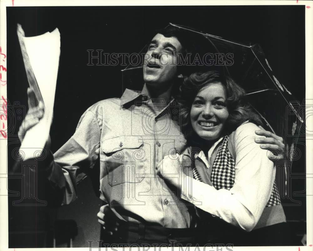 1979 Press Photo Patrick Brady &amp; Linda McNutt in &quot;The House of Blue Leaves&quot;- Historic Images