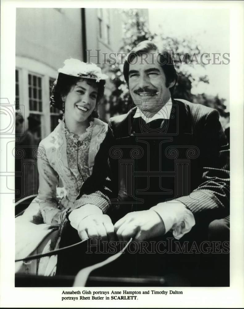 1994 Press Photo Annabeth Gish, Timothy Dalton Star in Mini-Series &quot;Scarlett&quot;- Historic Images