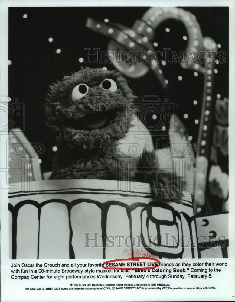 1997 Press Photo Oscar the Grouch &amp; other characters are in Sesame Street Live- Historic Images