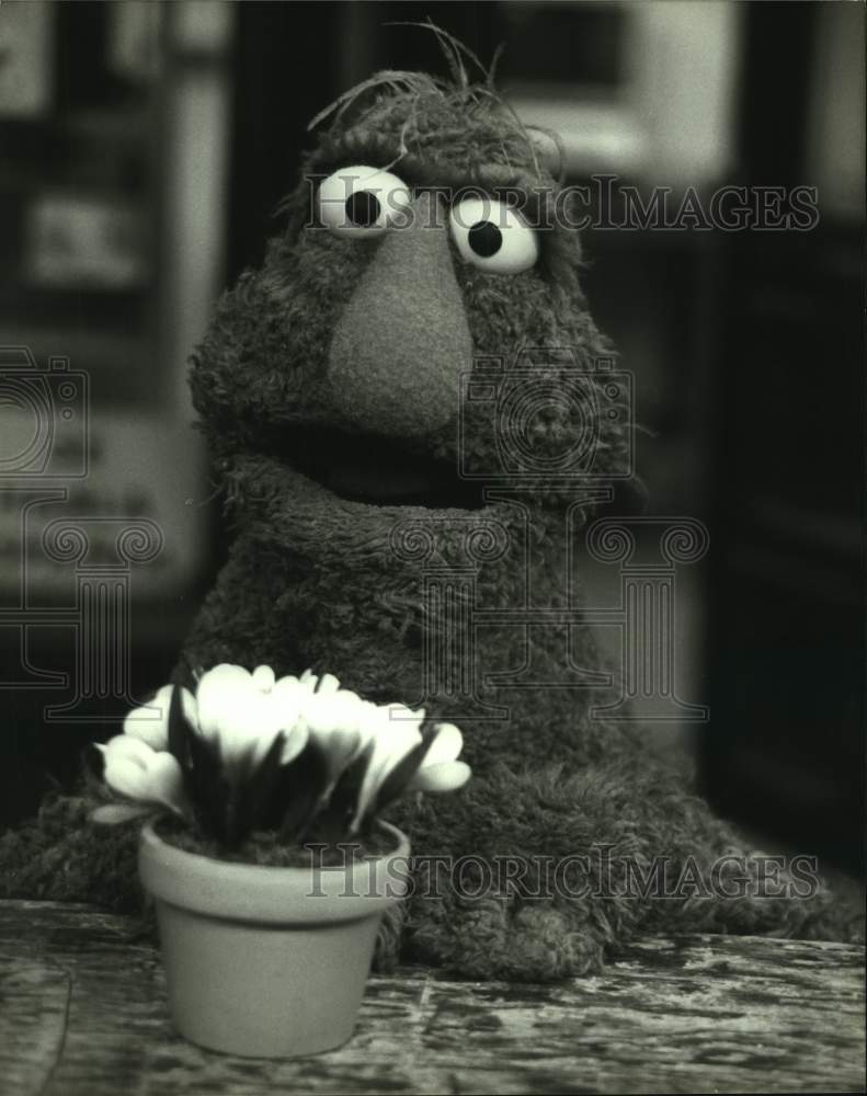 1988 Press Photo Telly Monster, Character on the Television Show &quot;Sesame Street&quot;- Historic Images