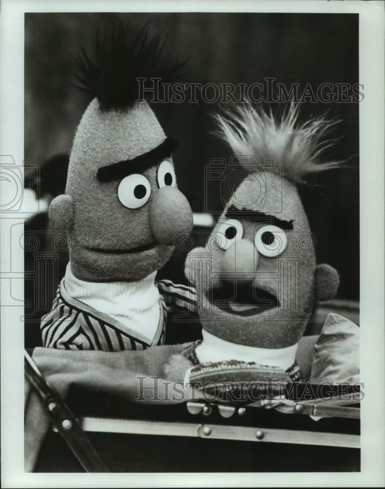 1978 Press Photo Bert with His Nephew, Bart, in Episode of &quot;Sesame Street&quot;- Historic Images