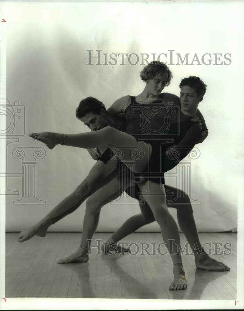 1995 Press Photo Dancers with Austin&#39;s Sharir Dance Company rehearse - hca52610- Historic Images