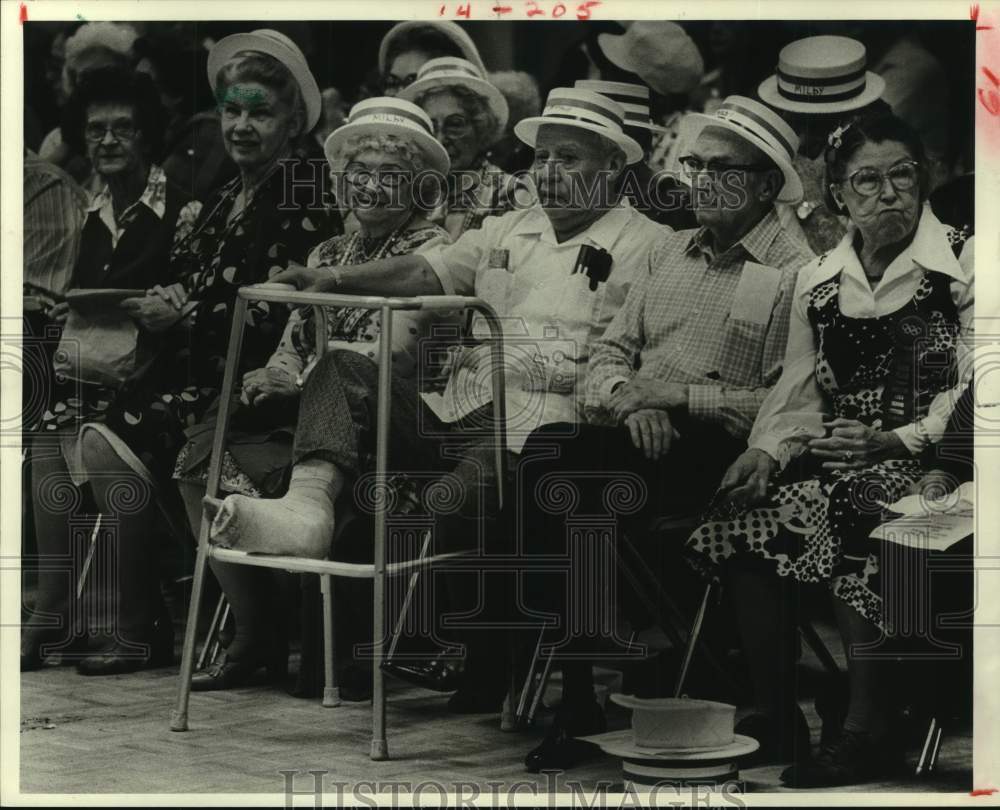 1983 Press Photo John Urdiales Watching the Dance Contest At the Senior Olympics- Historic Images