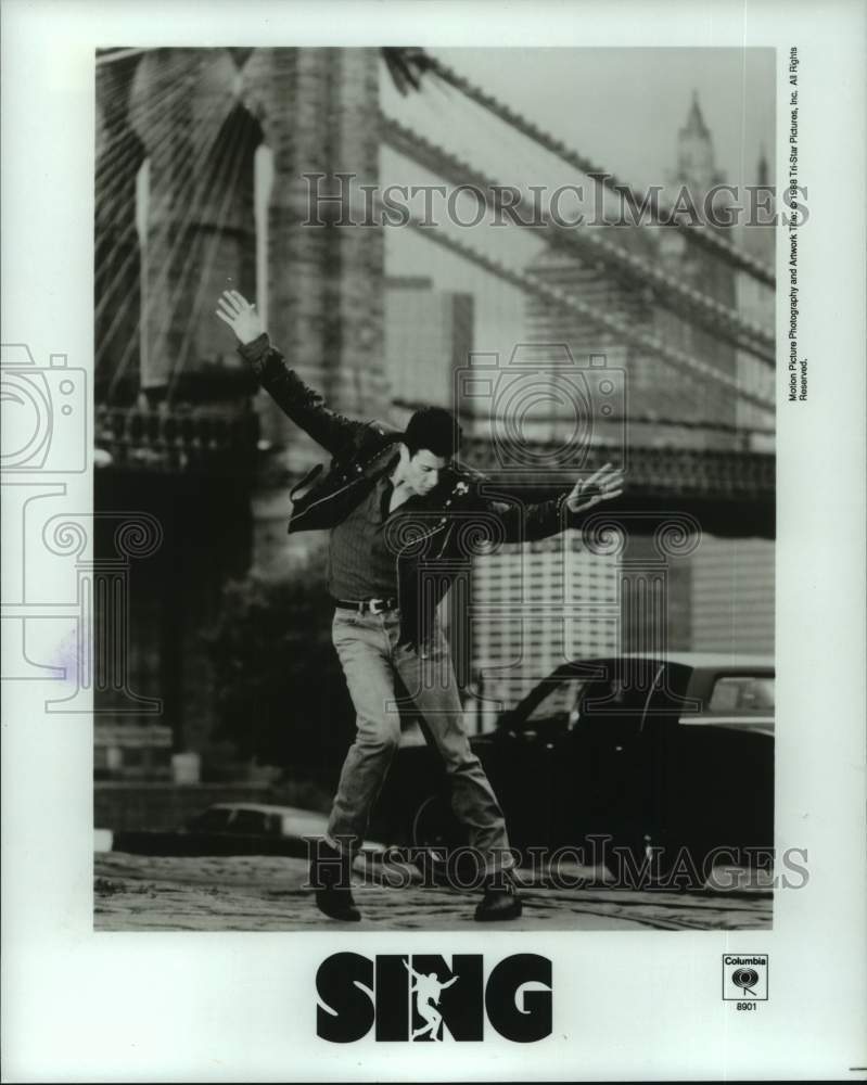 1989 Press Photo Scene from the musical &quot;Sing&quot; - hca53118- Historic Images