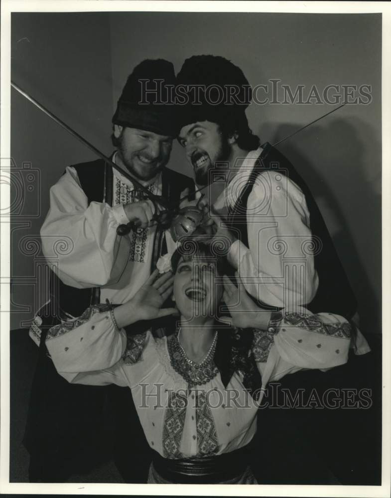 1993 Press Photo Members of the Skomorokhi Russian Dance Ensemble - hca53560- Historic Images