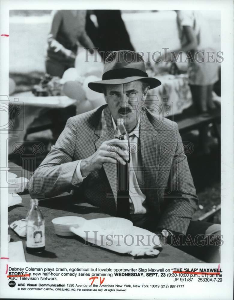 1987 Press Photo Dabney Coleman as Slap Maxwell on ABC comedy TV series- Historic Images