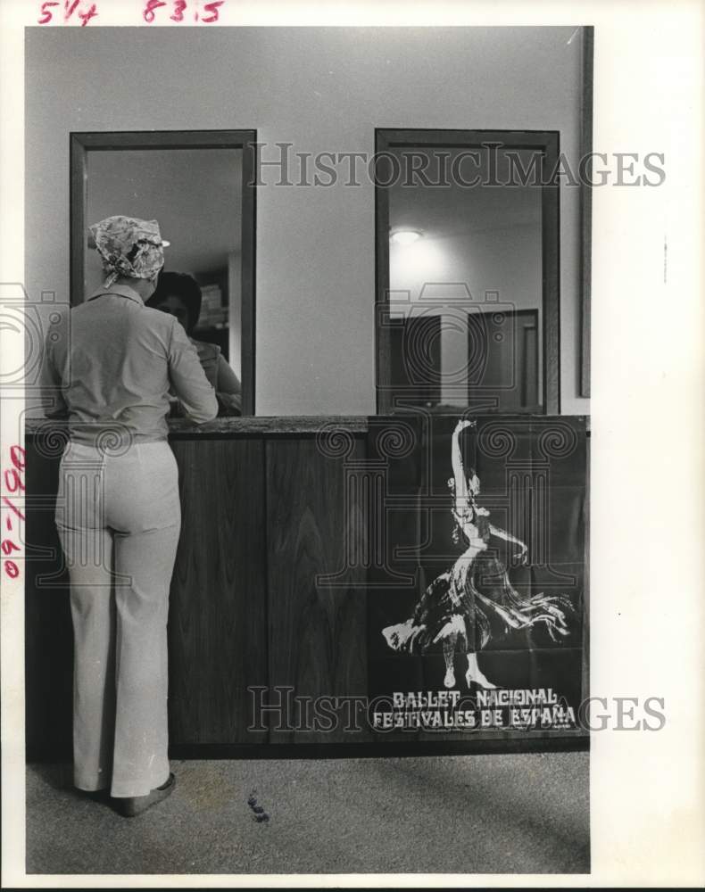 1976 Press Photo New ticket window at Houston&#39;s Performing Arts Society- Historic Images