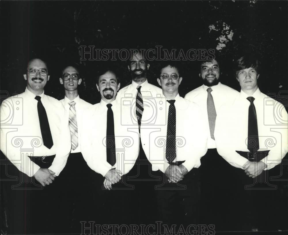 1986 Press Photo Members of &quot;Round Robyn,&quot; a Vocal Group in Houston, Texas- Historic Images