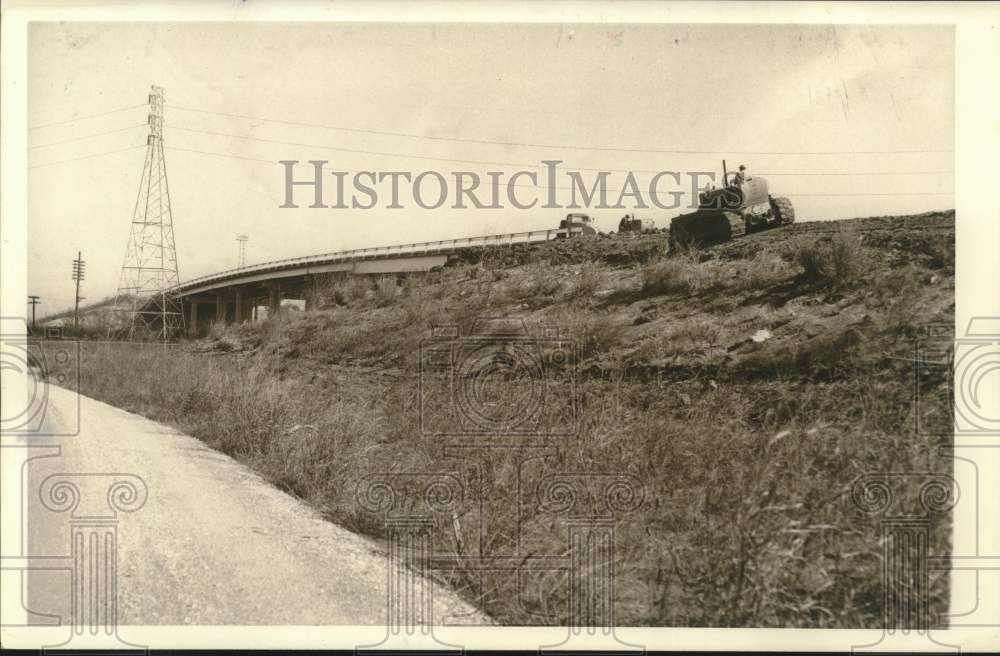 1957 Press Photo 69th Street Bridge On Clinton Hill Overpass - hca54172