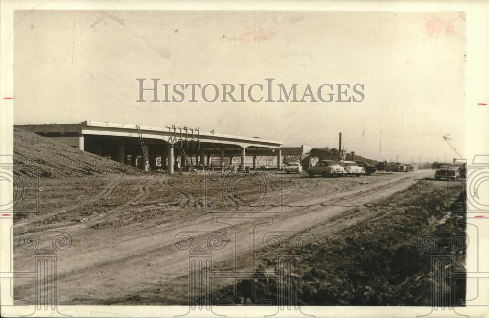 1957 Press Photo 69th Street Bridge On McCarthy Street Overpass - hca54176