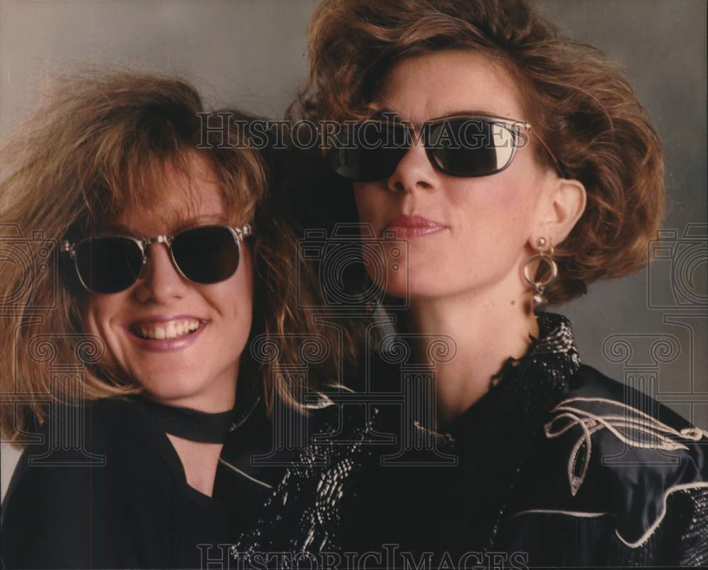 1988 Press Photo Sisters of No Mercy Entertainers Cindy Thrall and Lisa Williams- Historic Images