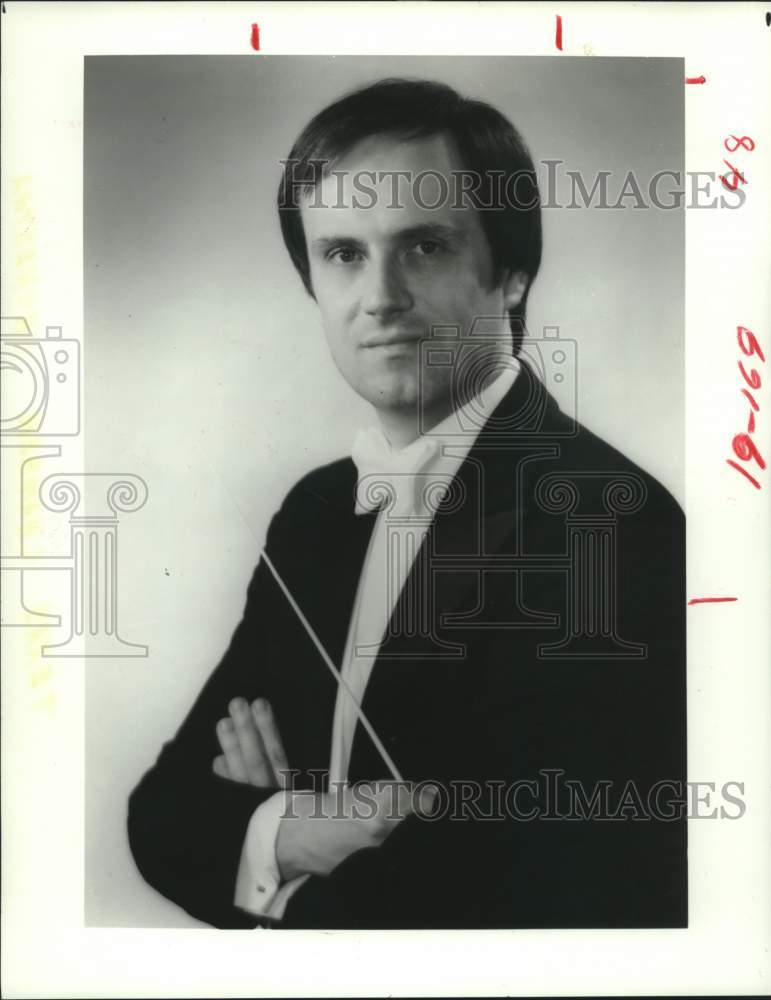 1984 Press Photo Andrew Massey, Conductor of the Texas Chamber Orchestra- Historic Images