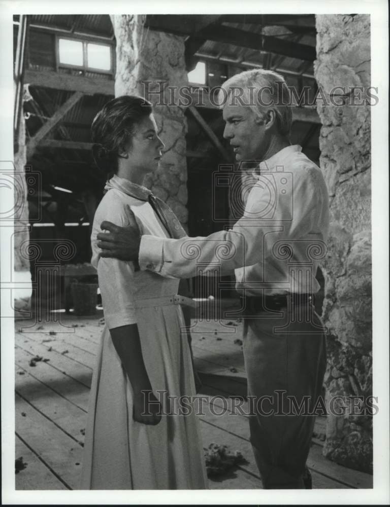 1983 Press Photo Actors In "The Thorn Birds" TV Mini-Series - hca54979- Historic Images