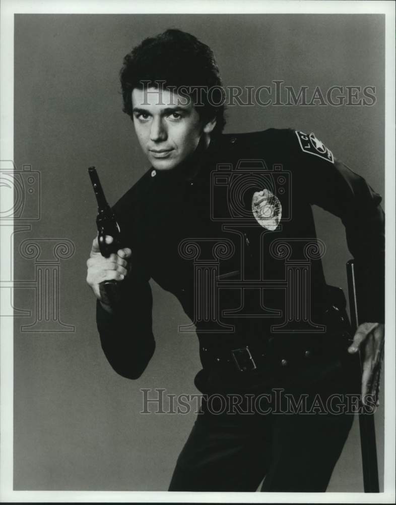 1984 Press Photo Adrian Zmed as Officer Vince Romano on &quot;T.J. Hooker&quot; on ABC- Historic Images