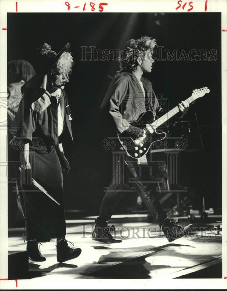 1984 Press Photo Alannah Currie &amp; Tom Bailey of the Thompson Twins rock group- Historic Images