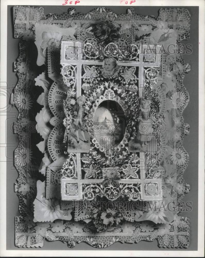 1967 Press Photo Multilayered Valentine's Day Card - hca56354