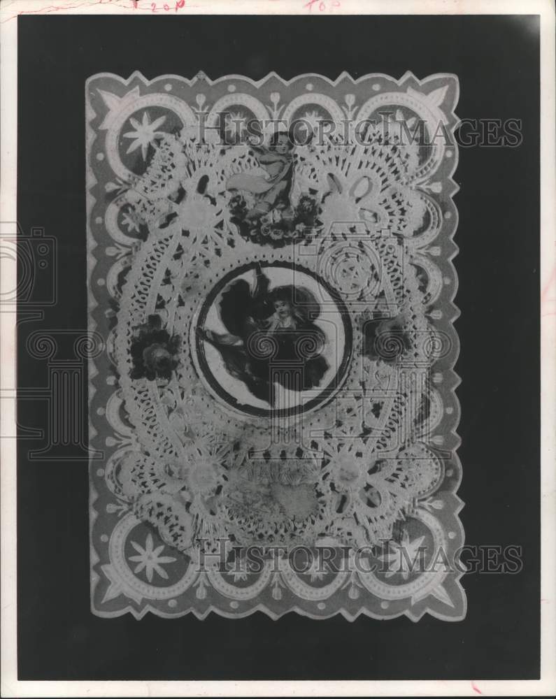 1967 Press Photo Lace Valentine's Card With Cupids and Roses Decorations