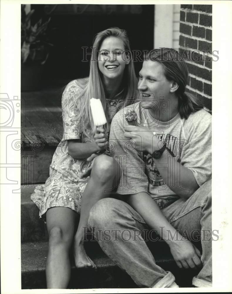 1994 Press Photo Siblings Trish &amp; Darin Murphy of Music Group &quot;Trish &amp; Darin&quot;- Historic Images