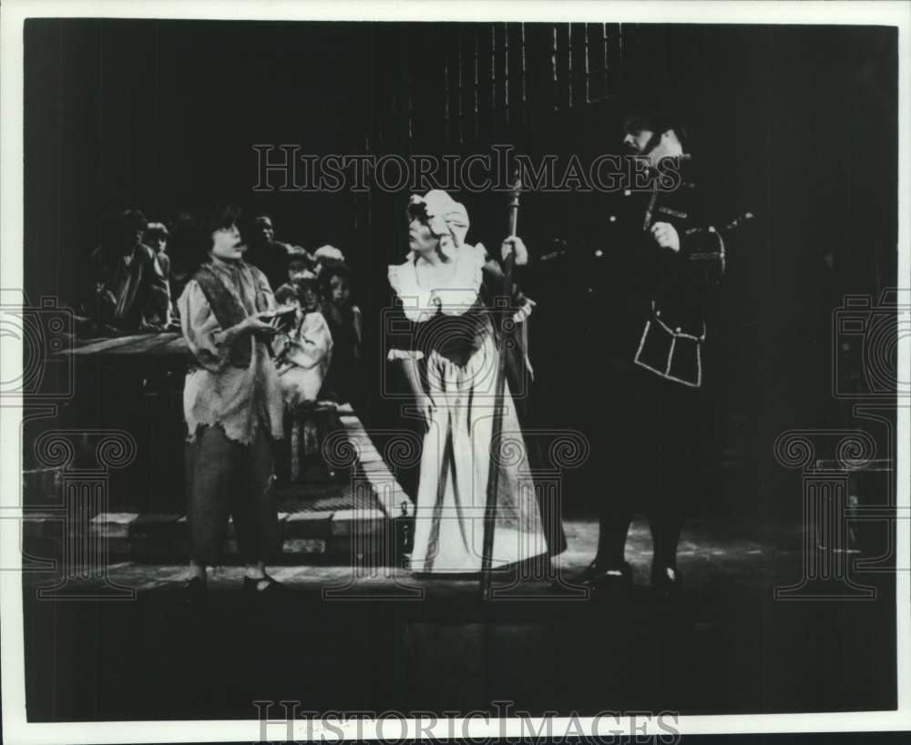 1984 Press Photo A scene from &quot;Oliver!&quot; playing at the Tower Theater in Houston- Historic Images