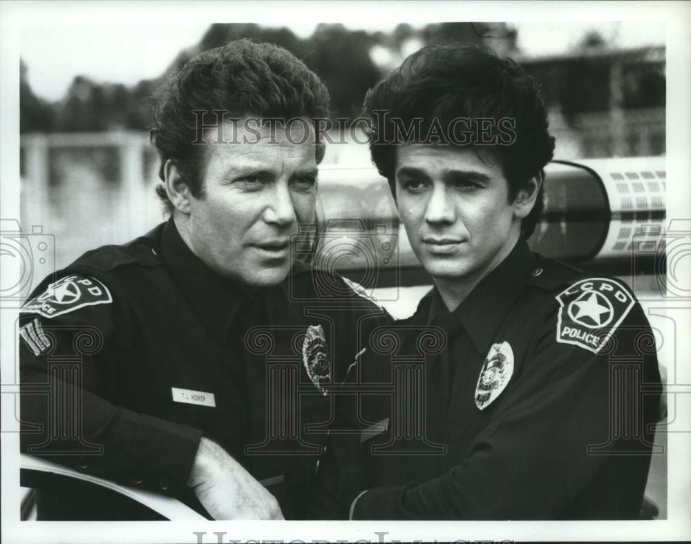 1982 Press Photo Actors William Shatner and Adrian Zmed In &quot;T.J. Hooker&quot; TV Show- Historic Images