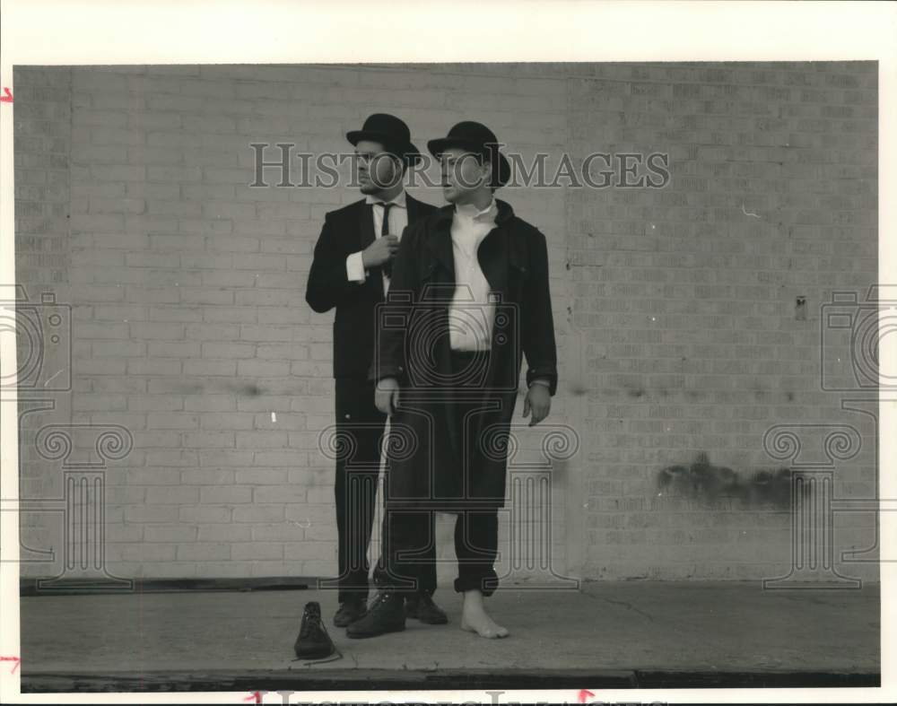 1992 Press Photo John Arp, Greg Dean in Scene From &quot;Waiting for Godot,&quot; Houston- Historic Images