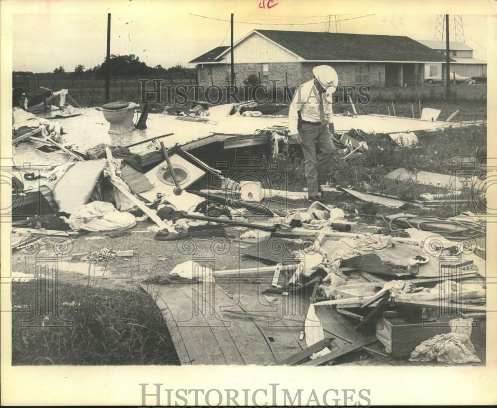 1972 Press Photo Tornado destruction to trailer home in Arcola, Fort Bend County