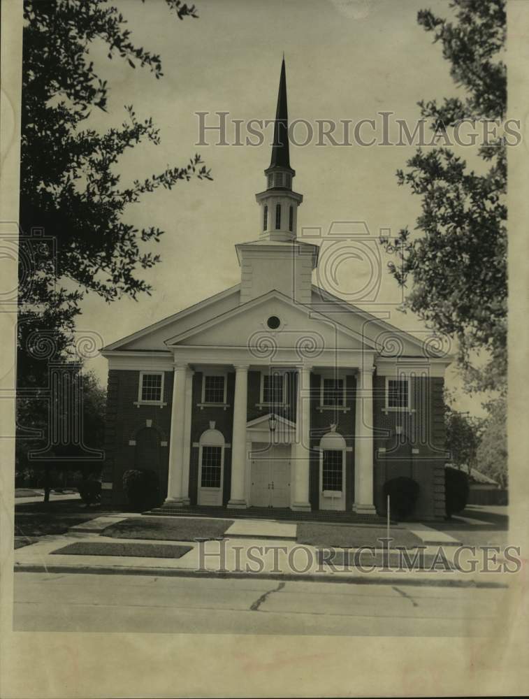 1961 Press Photo Exterior view of West University Methodist Church in Houston- Historic Images