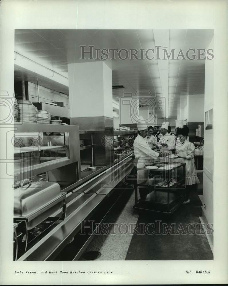 1964 Press Photo Kitchen at the Warwick Hotel in Houston - hca58092- Historic Images