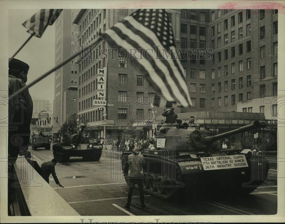 1965 Press Photo Veterans Day Parade in Houston, Texas - hca58413- Historic Images