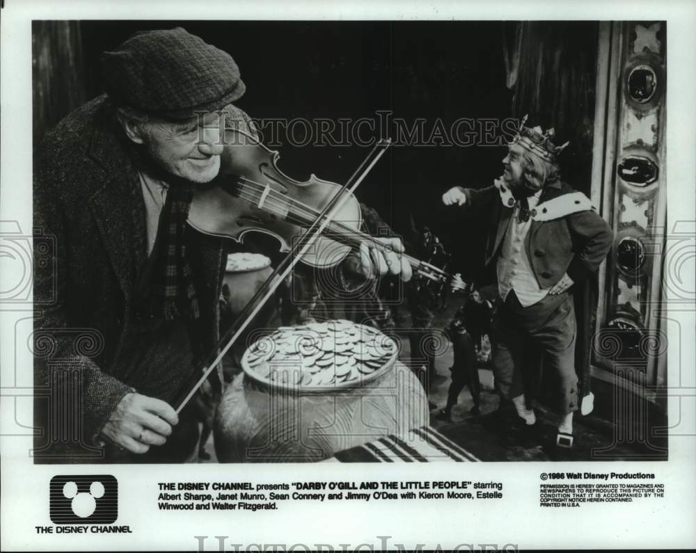 1986 Press Photo The Disney Channel Presents Darby O&#39;Gill and The Little People- Historic Images