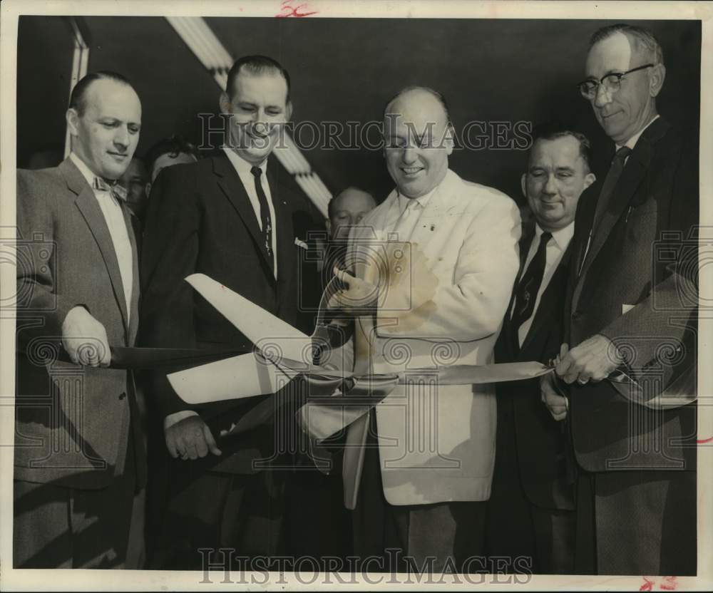 1956 Press Photo Ribbon-cutting Ceremony, Western Auto store, Houston, Texas- Historic Images