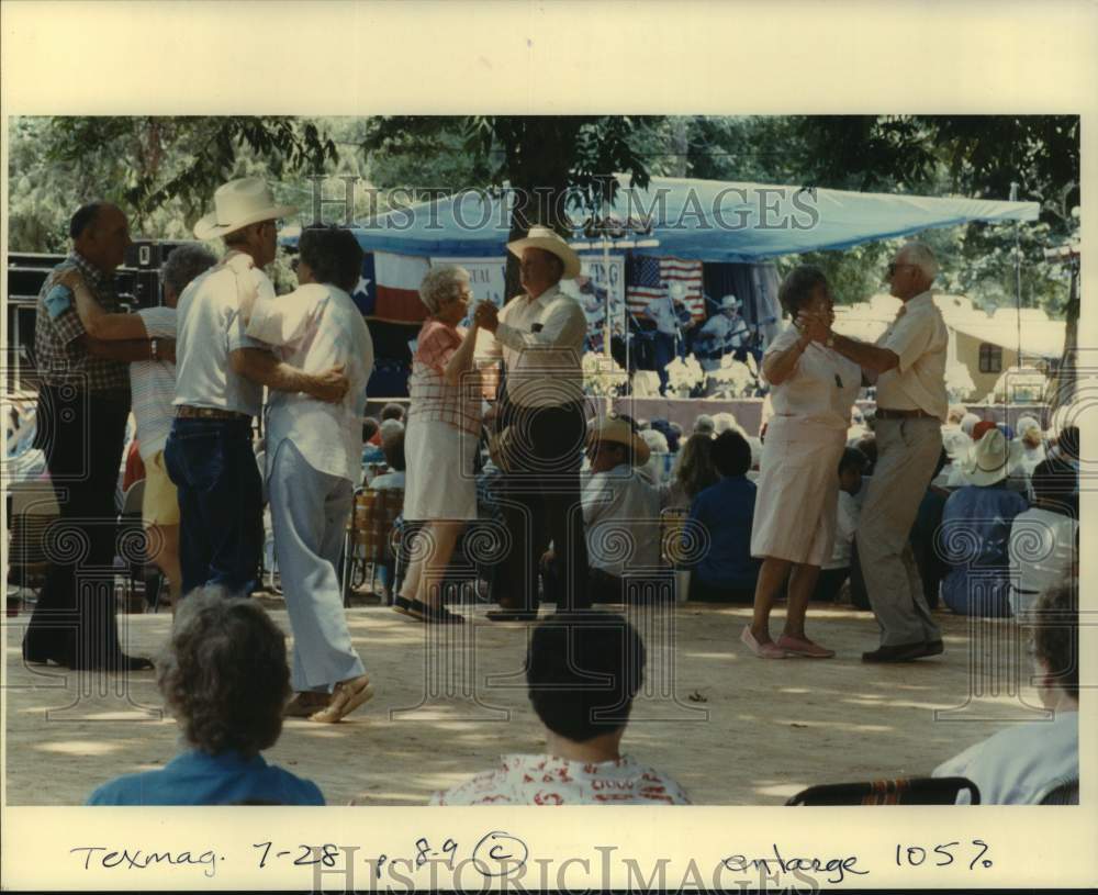 1991 Press Photo Dancers At Western Swing Reunion Festival In Canton, Texas- Historic Images