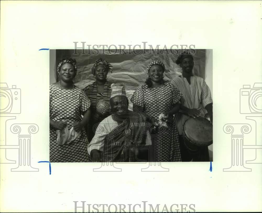 1990 Press Photo Members of the Zietor African Ensemble - hca59182- Historic Images