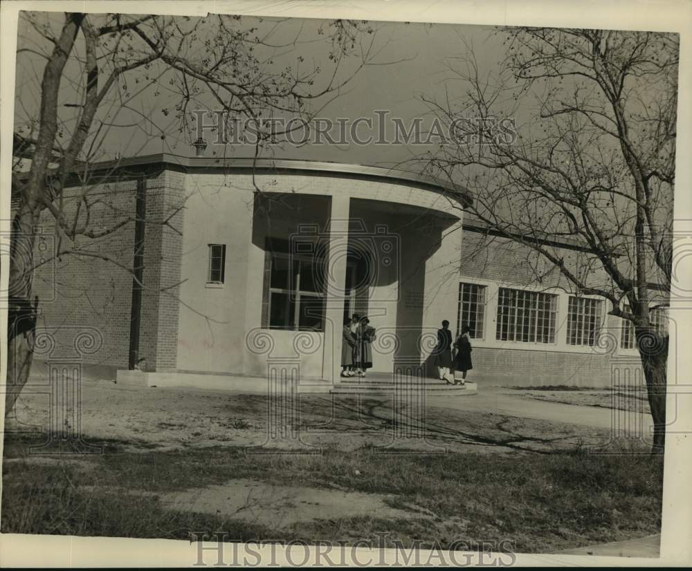 1952 Press Photo Exterior of Houston YWCA building - hca59298- Historic Images