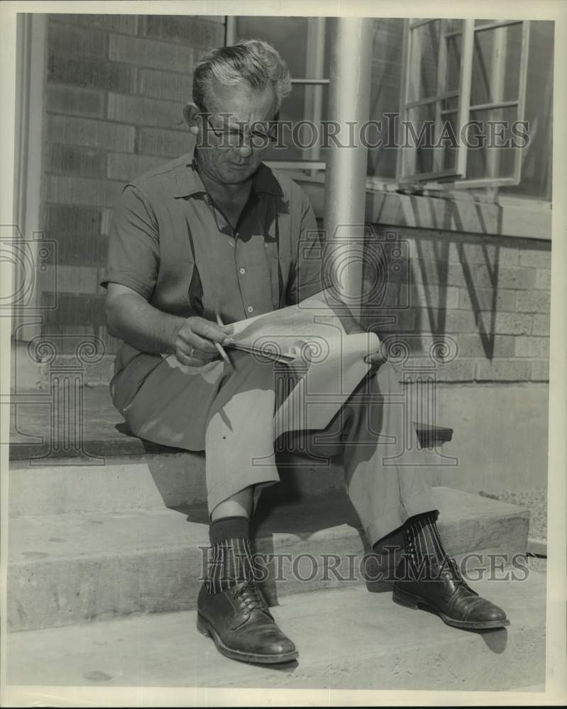 1954 Press Photo Zapata County Judge - hca59459- Historic Images