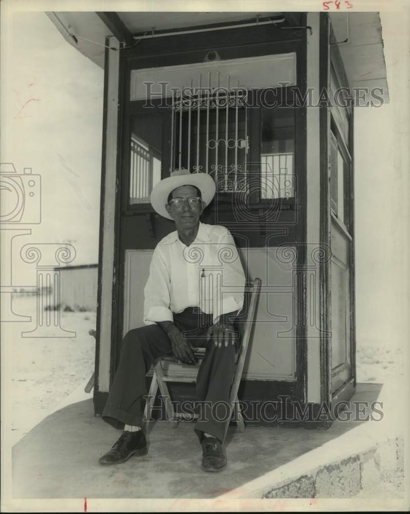 1954 Press Photo Humberto Gonzales in Zapata, Texas - hca59463- Historic Images