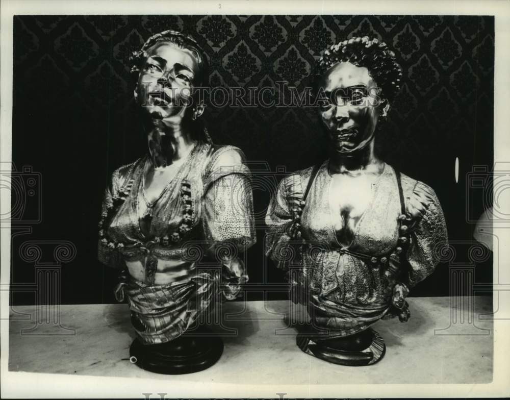 1964 Press Photo Silver busts from Princess Murat at Warwick Hotel in Houston- Historic Images