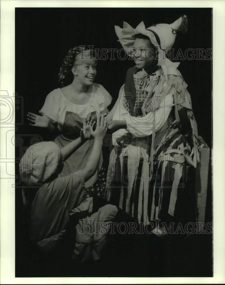 1987 Press Photo Cast from Rumplestiltskin Theater on Wheels in Houston- Historic Images