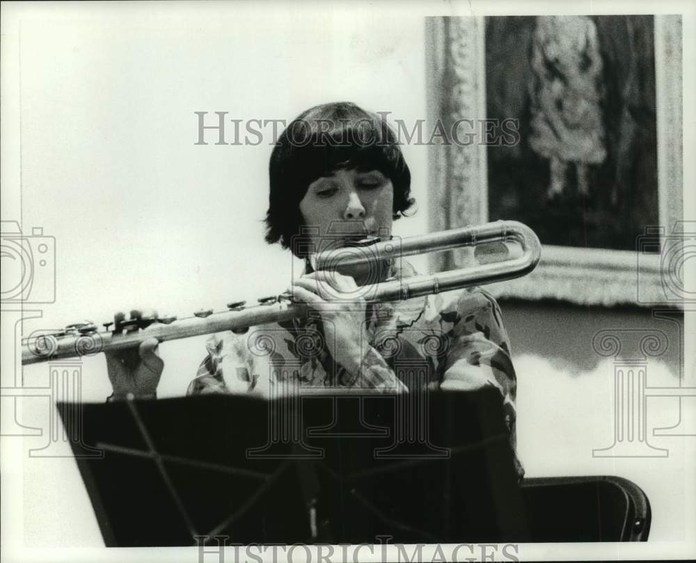 1978 Press Photo Jan Cole Plays Flute With Young Audiences of Houston- Historic Images