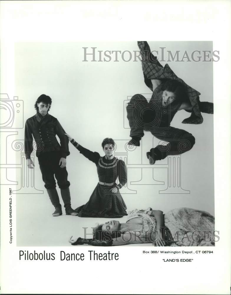 1987 Press Photo Pilobolus Dance Theatre Presents &quot;Lands Edge&quot; - hca60505- Historic Images