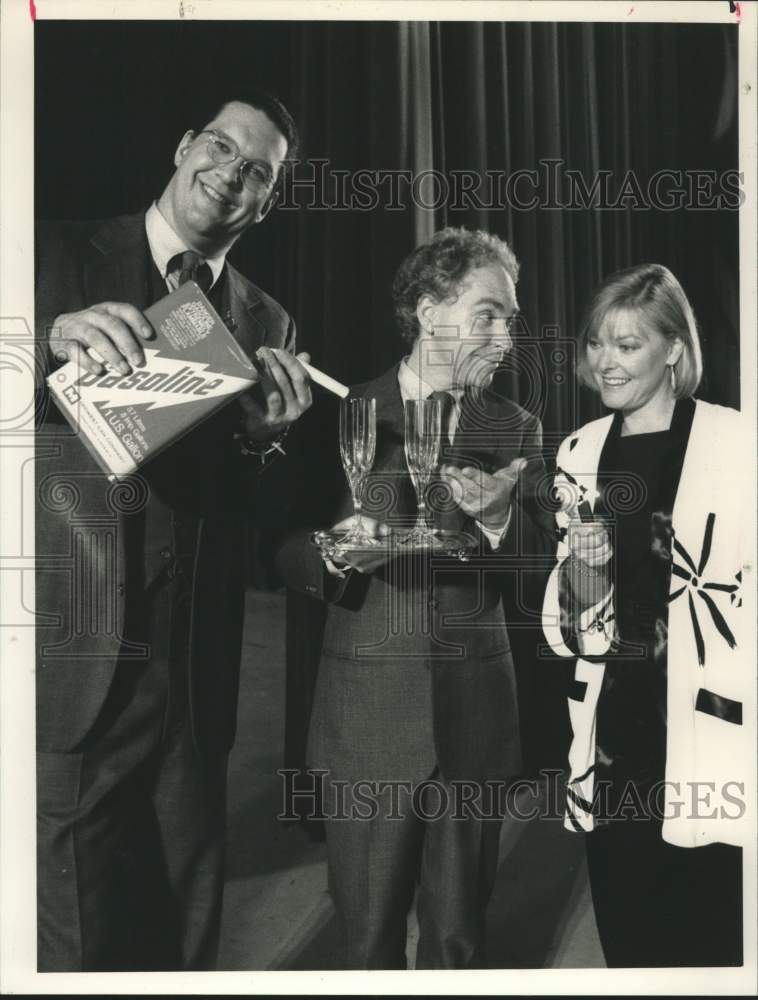 1990 Press Photo Penn, Teller and Jane Curtin feature in Don&#39;t Try This At Home- Historic Images