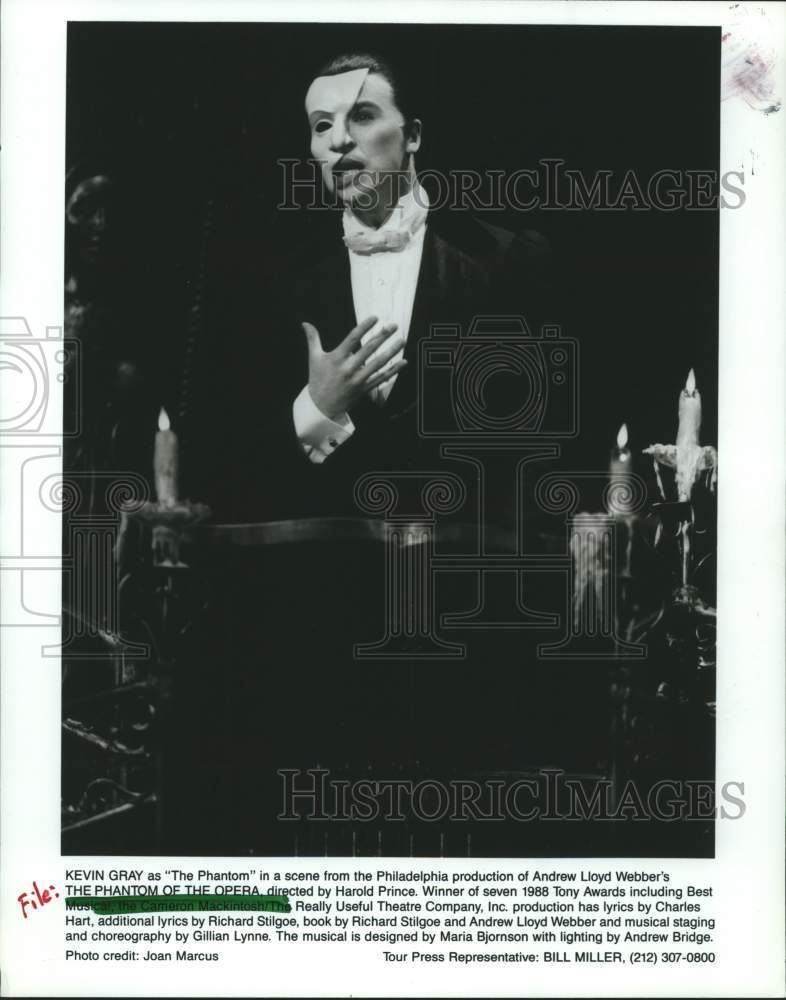 1993 Press Photo Kevin Gray in a Scene from The Phantom of the Opera - hca60609- Historic Images