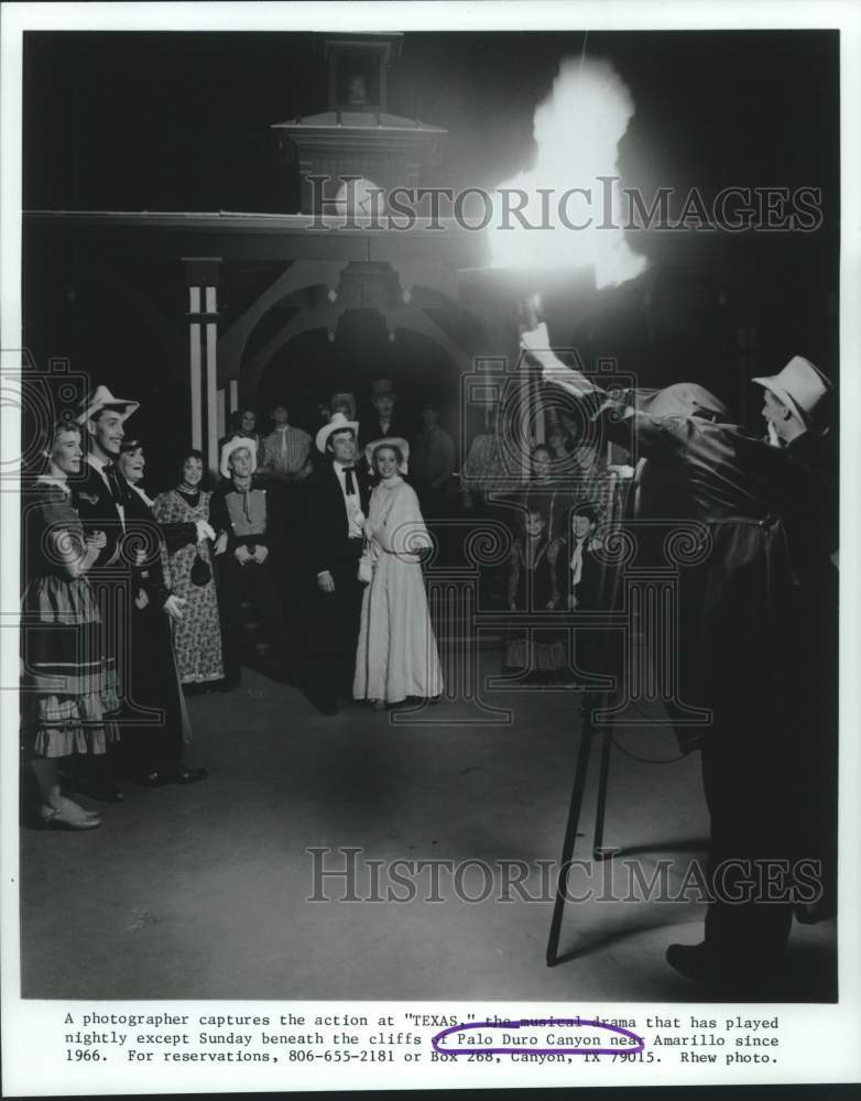 1992 Press Photo Photographer Captures Action at Palo Duro Canyon State Park- Historic Images