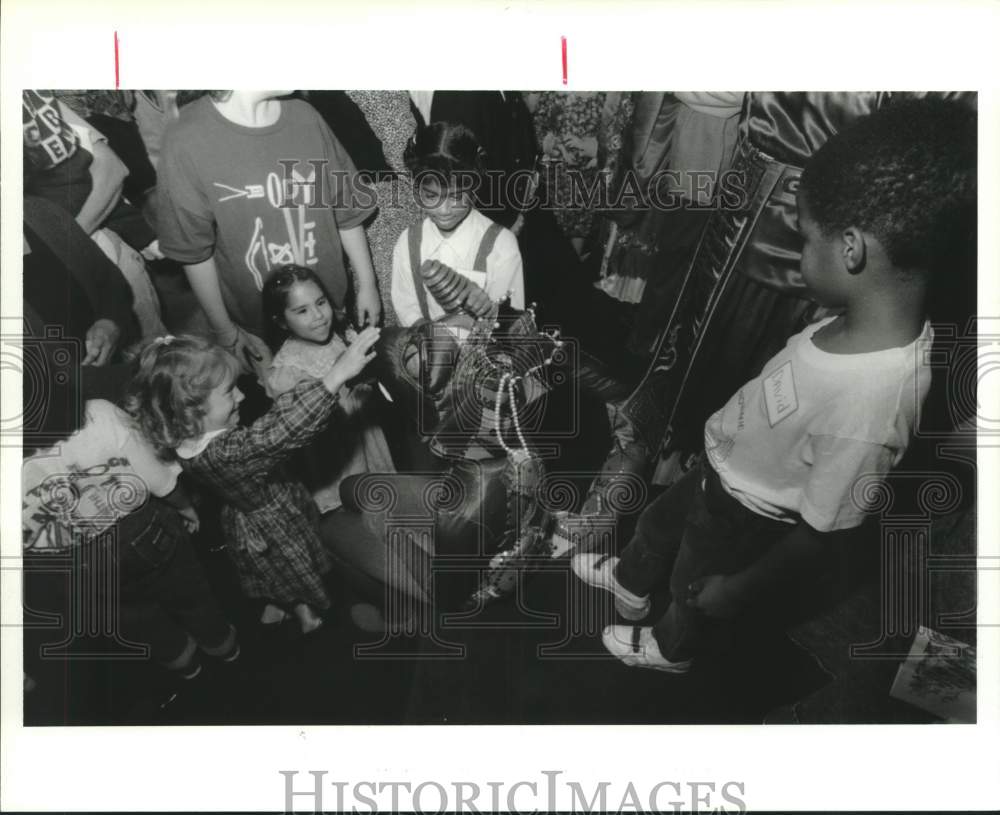 1990 Press Photo Members of Pinstripe Players greet audience members after show- Historic Images