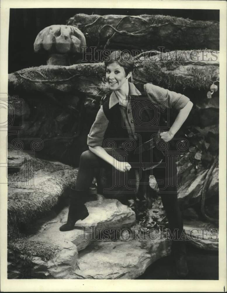 1983 Press Photo Actress Karyn Cole as Peter Pan in musical play of &quot;Peter Pan&quot;- Historic Images