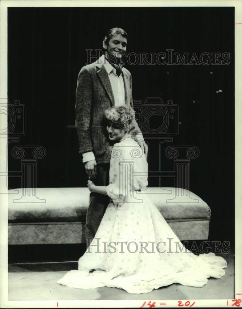 1982 Press Photo Bob Shank &amp; Jacki Bynum in &quot;The Philanderer&quot; at UH Clear Lake- Historic Images