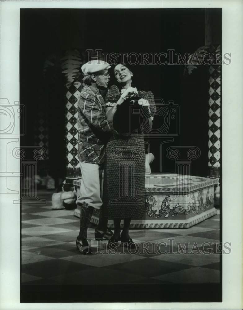 1982 Press Photo Texas Opera Theater Performing &quot;Don Pasquale&quot; at the Woodlands- Historic Images