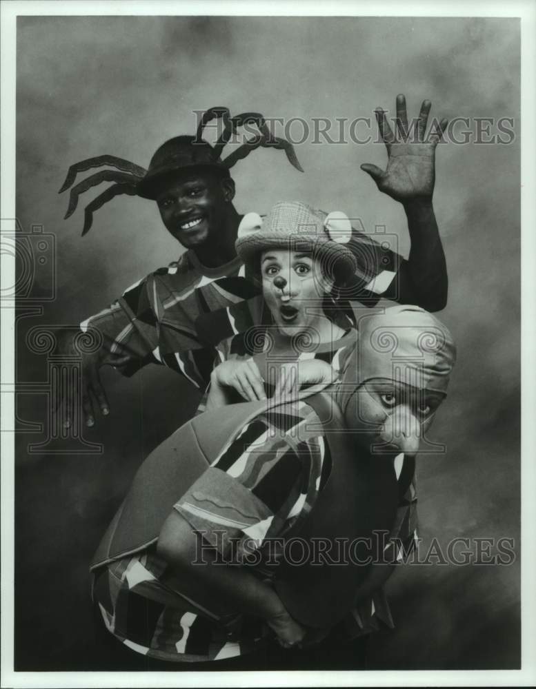 1993 Press Photo Cast of Texas Mime Theatre production of &quot;African Tales&quot;- Historic Images