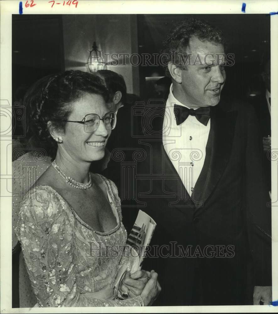 1983 Press Photo Carol &amp; John Sells - Houston Grand Opera underwriters- Historic Images