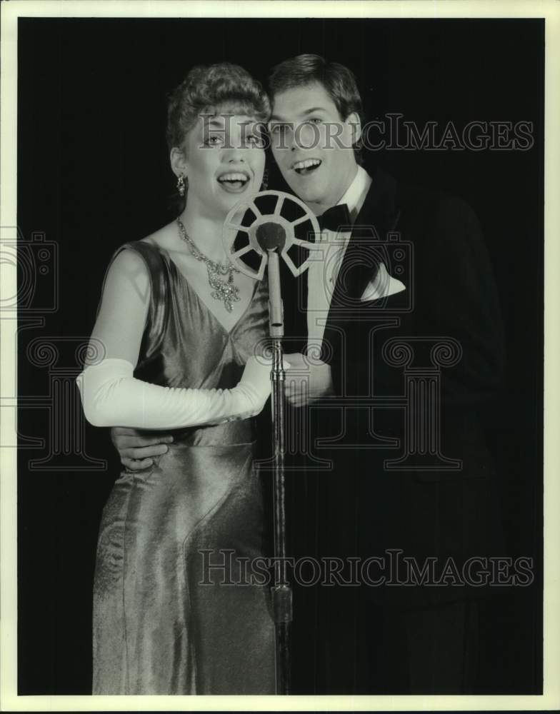 1983 Press Photo &quot;The 1940&#39;s Radio Hour&quot; by University of Houston Drama Dept- Historic Images